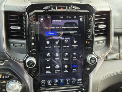 2020 RAM 1500 Limited Crew Cab 4WD w/Pano Roof & 5.7L