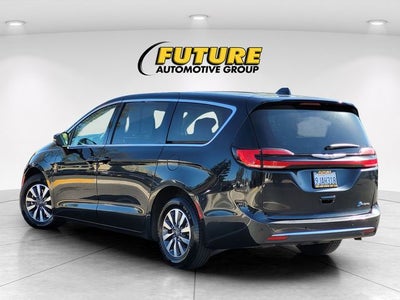 2023 Chrysler Pacifica Hybrid Touring L
