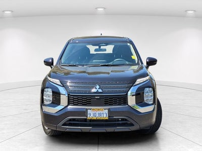 2023 Mitsubishi Outlander ES