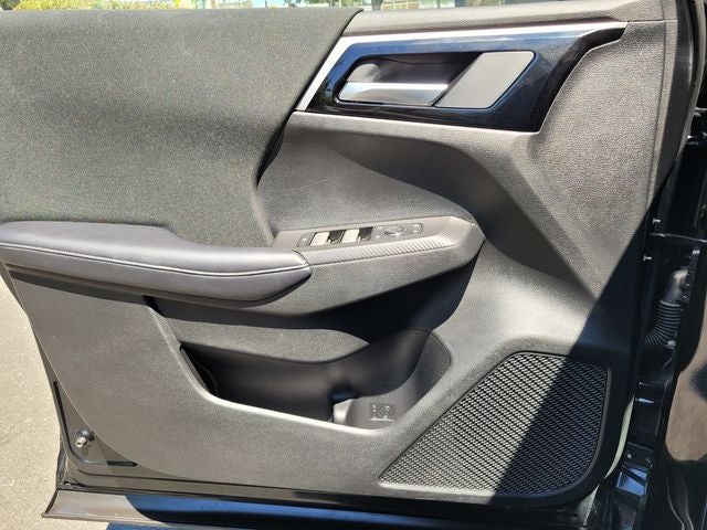 2023 Mitsubishi Outlander ES