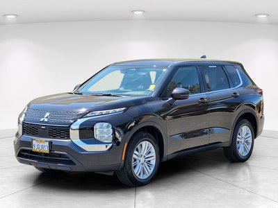 2023 Mitsubishi Outlander ES