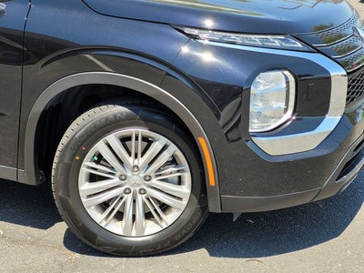 2023 Mitsubishi Outlander ES