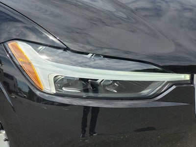 2021 Volvo XC60 Recharge Plug-In Hybrid T8 Inscription Expression