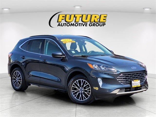 2022 Ford Escape Plug-In Hybrid Titanium