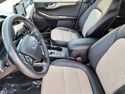 2022 Ford Escape Plug-In Hybrid Titanium