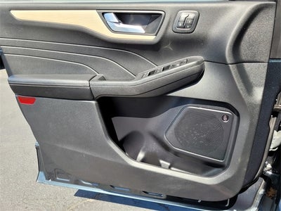 2022 Ford Escape Plug-In Hybrid Titanium