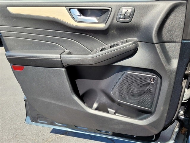 2022 Ford Escape Plug-In Hybrid Titanium