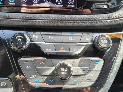 2020 Chrysler Pacifica Hybrid Limited