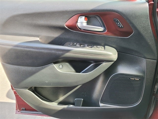 2020 Chrysler Pacifica Hybrid Limited