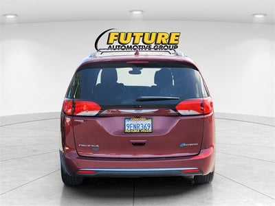 2020 Chrysler Pacifica Hybrid Limited