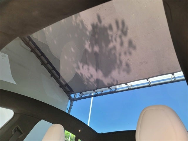 2023 Tesla Model S Plaid