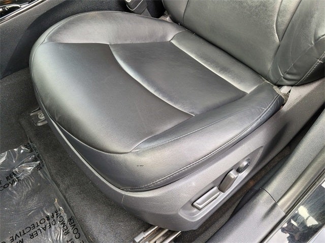 2020 Toyota Prius L MPG++ NAV