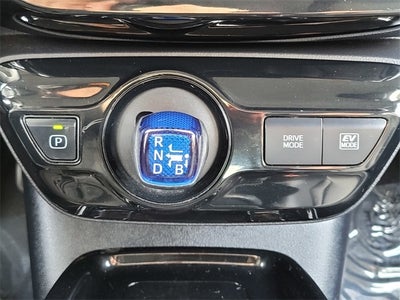 2020 Toyota Prius L MPG++ NAV