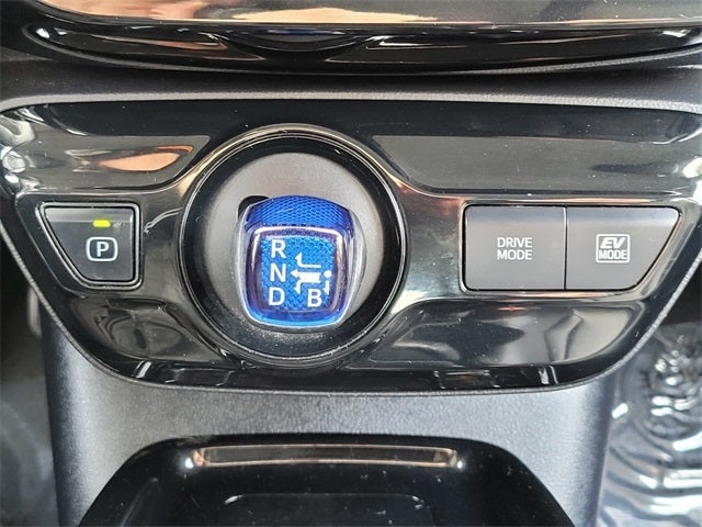 2020 Toyota Prius L MPG++ NAV