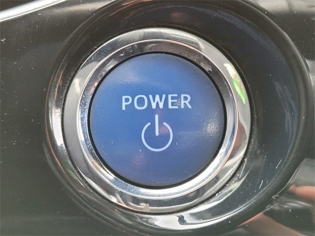 2020 Toyota Prius L MPG++ NAV