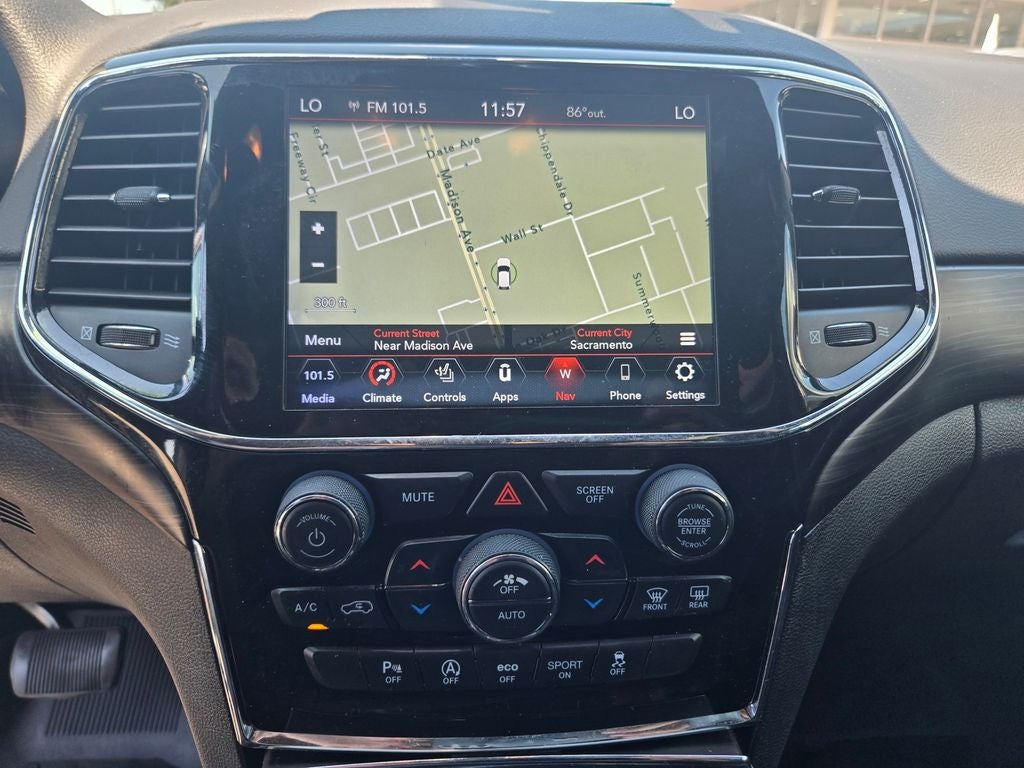 2020 Jeep Grand Cherokee Laredo