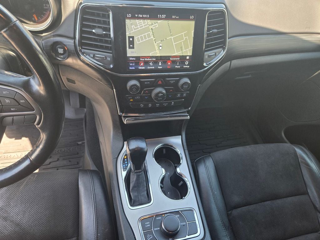 2020 Jeep Grand Cherokee Laredo