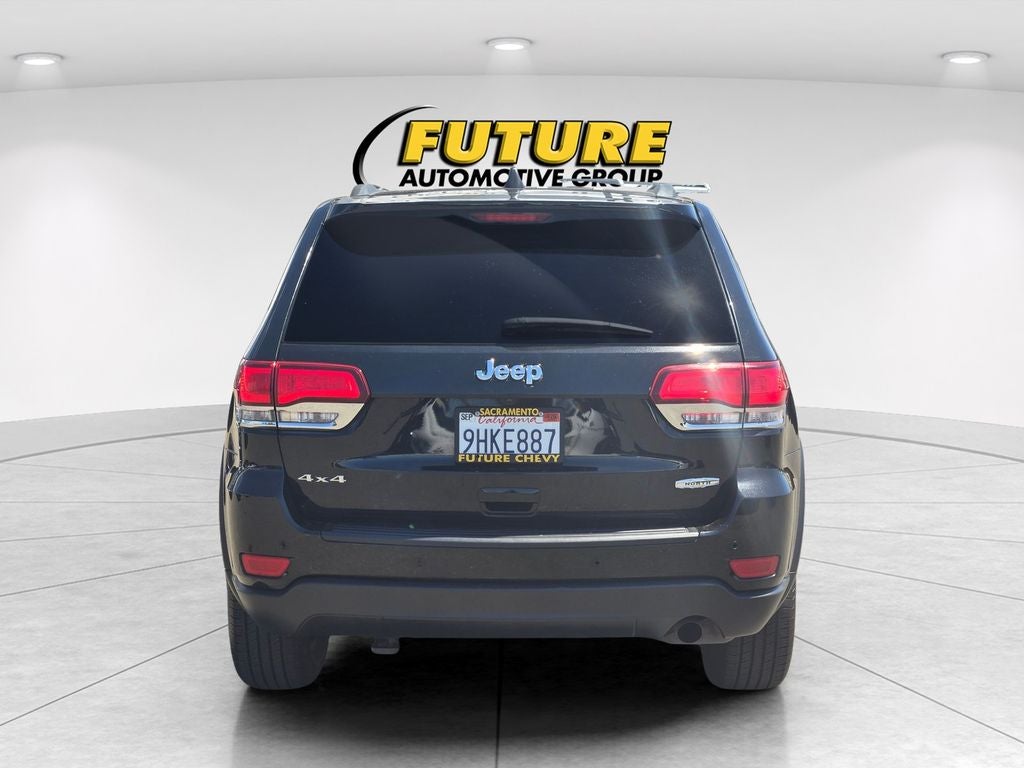 2020 Jeep Grand Cherokee Laredo