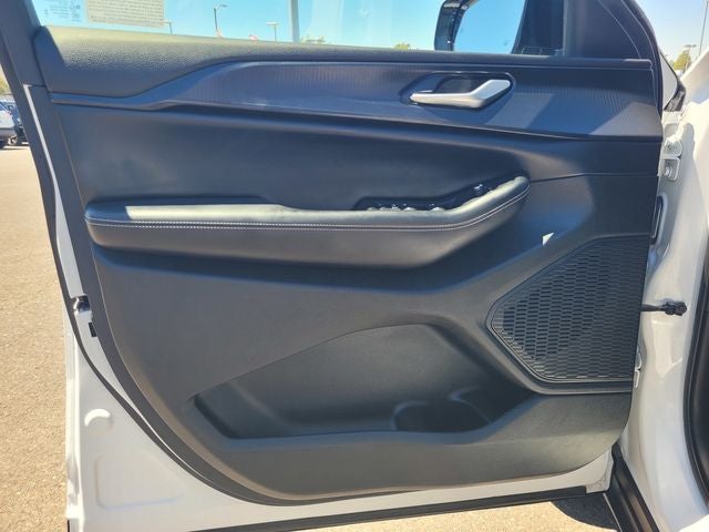2023 Jeep Grand Cherokee L Altitude 4WD