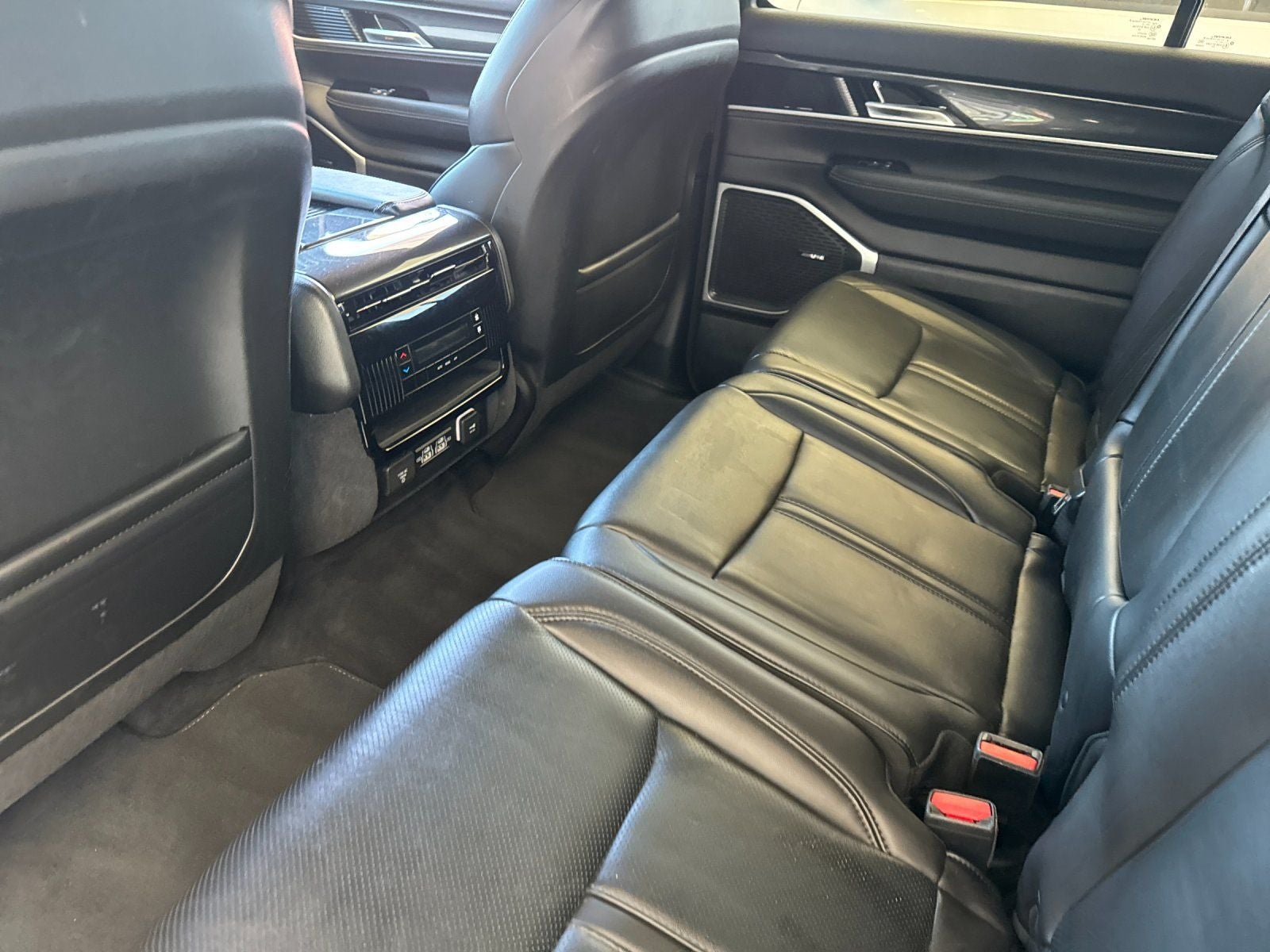 2022 Jeep Wagoneer Series I