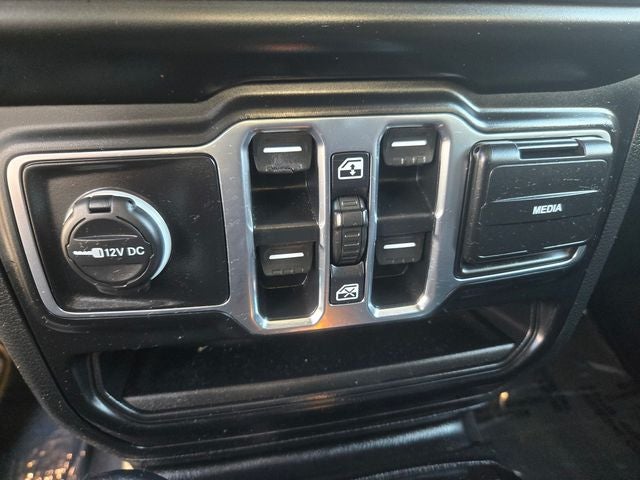2020 Jeep Gladiator Overland Crew Cab 4WD w/HardTop