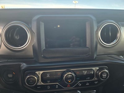 2020 Jeep Gladiator Overland Crew Cab 4WD w/HardTop