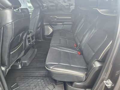 2019 RAM 1500 Limited Crew Cab 4WD w/Pano Roof & 22"s