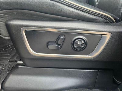 2019 RAM 1500 Limited Crew Cab 4WD w/Pano Roof & 22"s