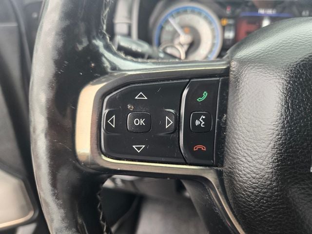 2019 RAM 1500 Limited Crew Cab 4WD w/Pano Roof & 22"s