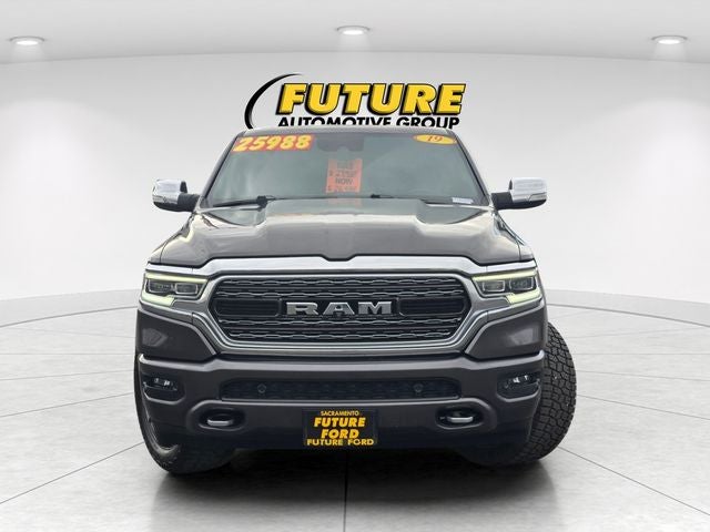 2019 RAM 1500 Limited Crew Cab 4WD w/Pano Roof & 22"s