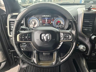 2019 RAM 1500 Limited Crew Cab 4WD w/Pano Roof & 22"s