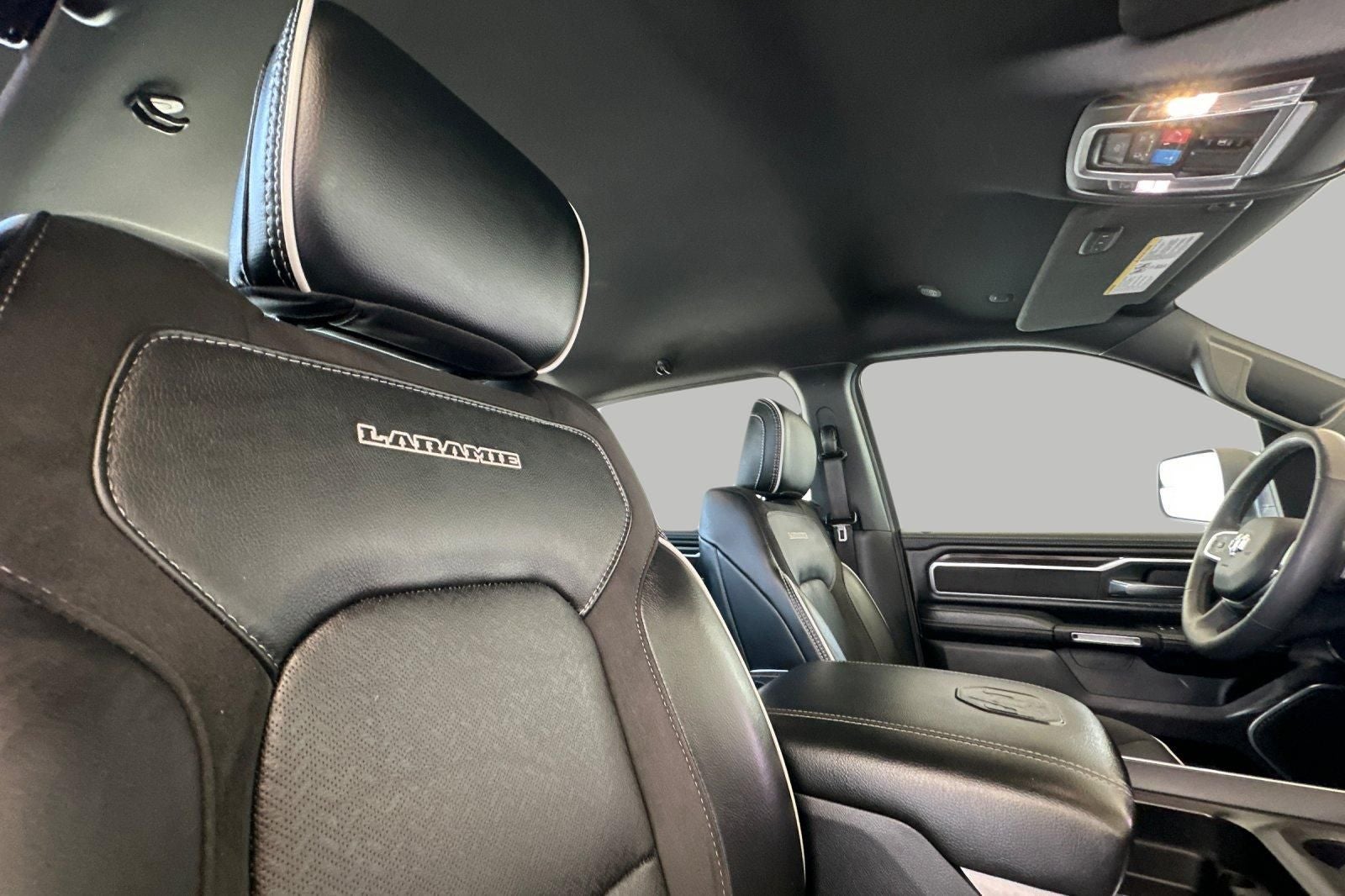 2025 RAM 1500 Laramie CREW CAB 4WD
