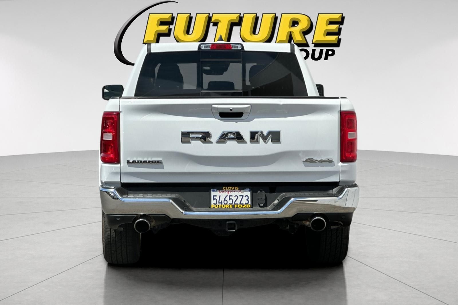 2025 RAM 1500 Laramie CREW CAB 4WD