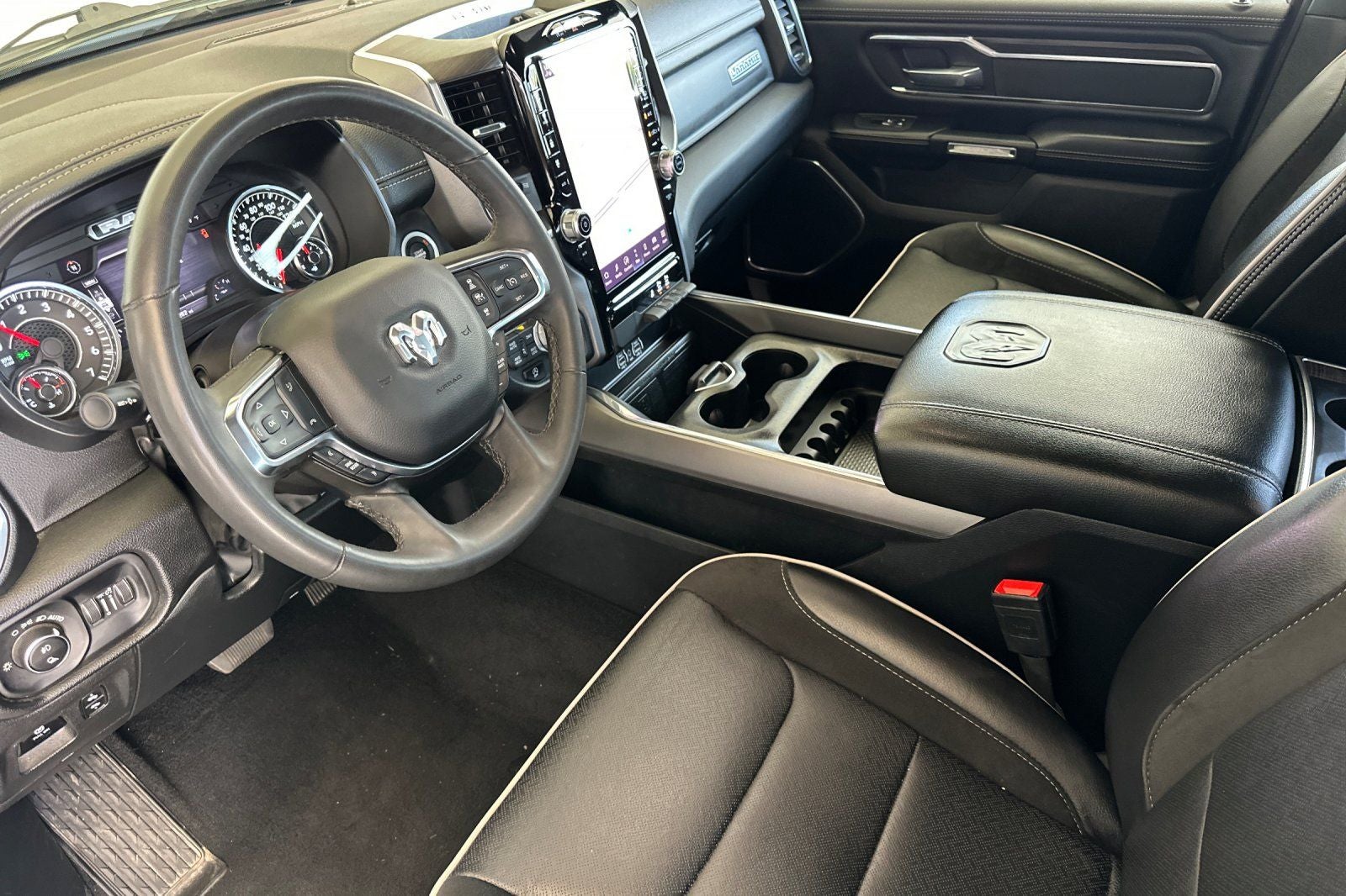 2025 RAM 1500 Laramie CREW CAB 4WD