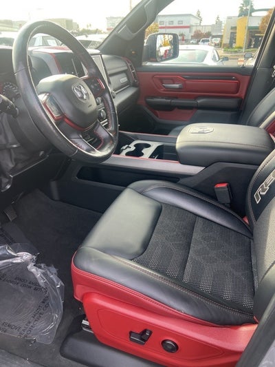 2019 RAM 1500 Rebel Crew Cab 4WD Lifted w/Upgraded Wheels & Custom Wra