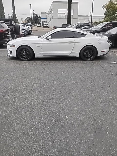 2018 Ford Mustang GT Premium Coupe