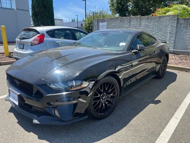 2022 Ford Mustang GT Premium Coupe w/Performance Package