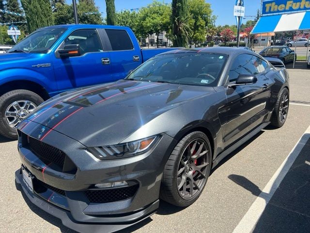 2017 Ford Mustang Shelby GT350R Coupe w/Electronics Package
