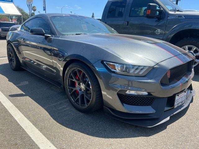 2017 Ford Mustang Shelby GT350R Coupe w/Electronics Package