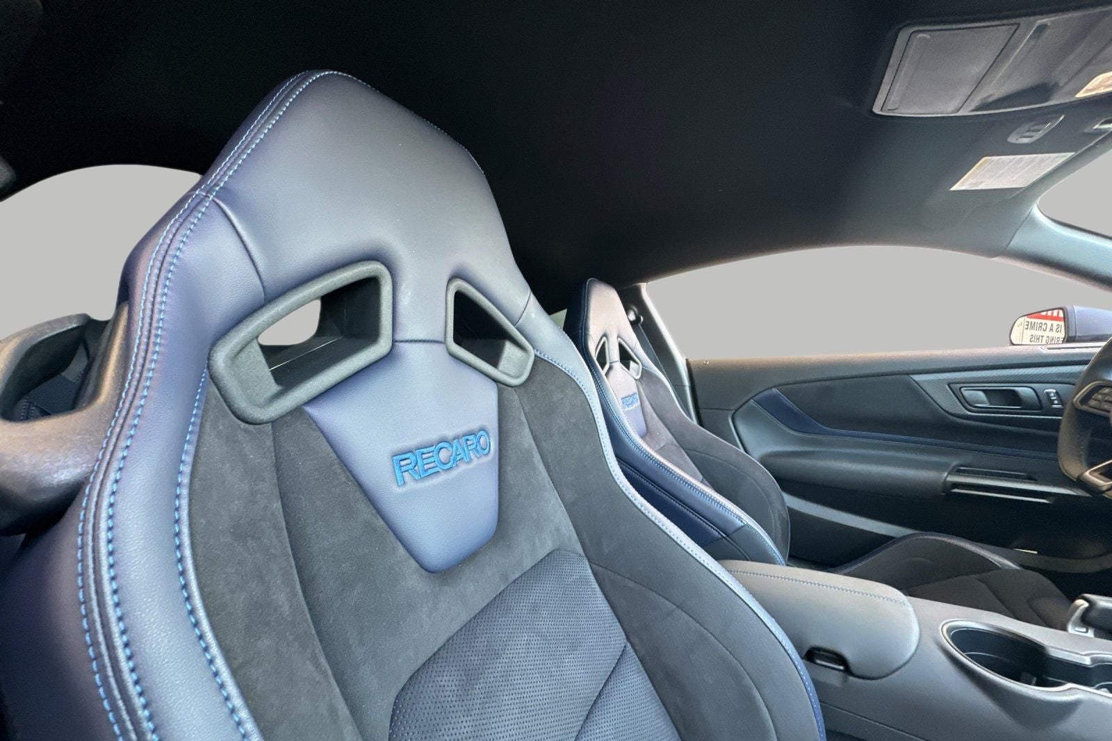 2025 Ford Mustang Dark Horse 6 SPEED