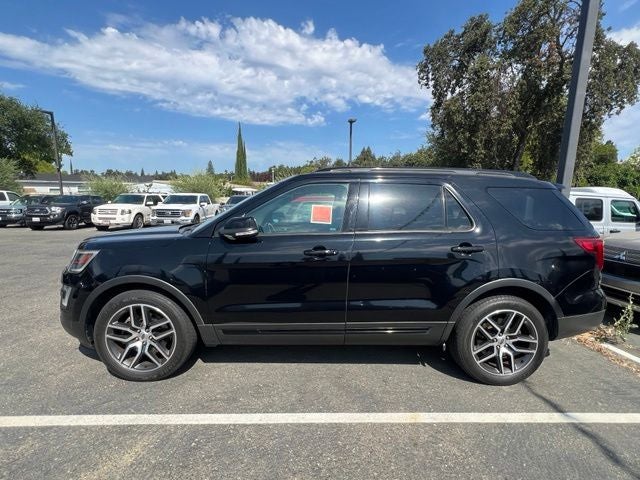 2017 Ford Explorer Sport 4WD w/Twin Panel Moonroof