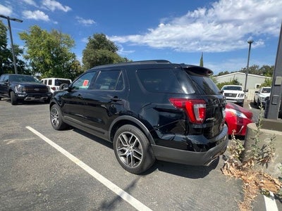 2017 Ford Explorer Sport 4WD w/Twin Panel Moonroof