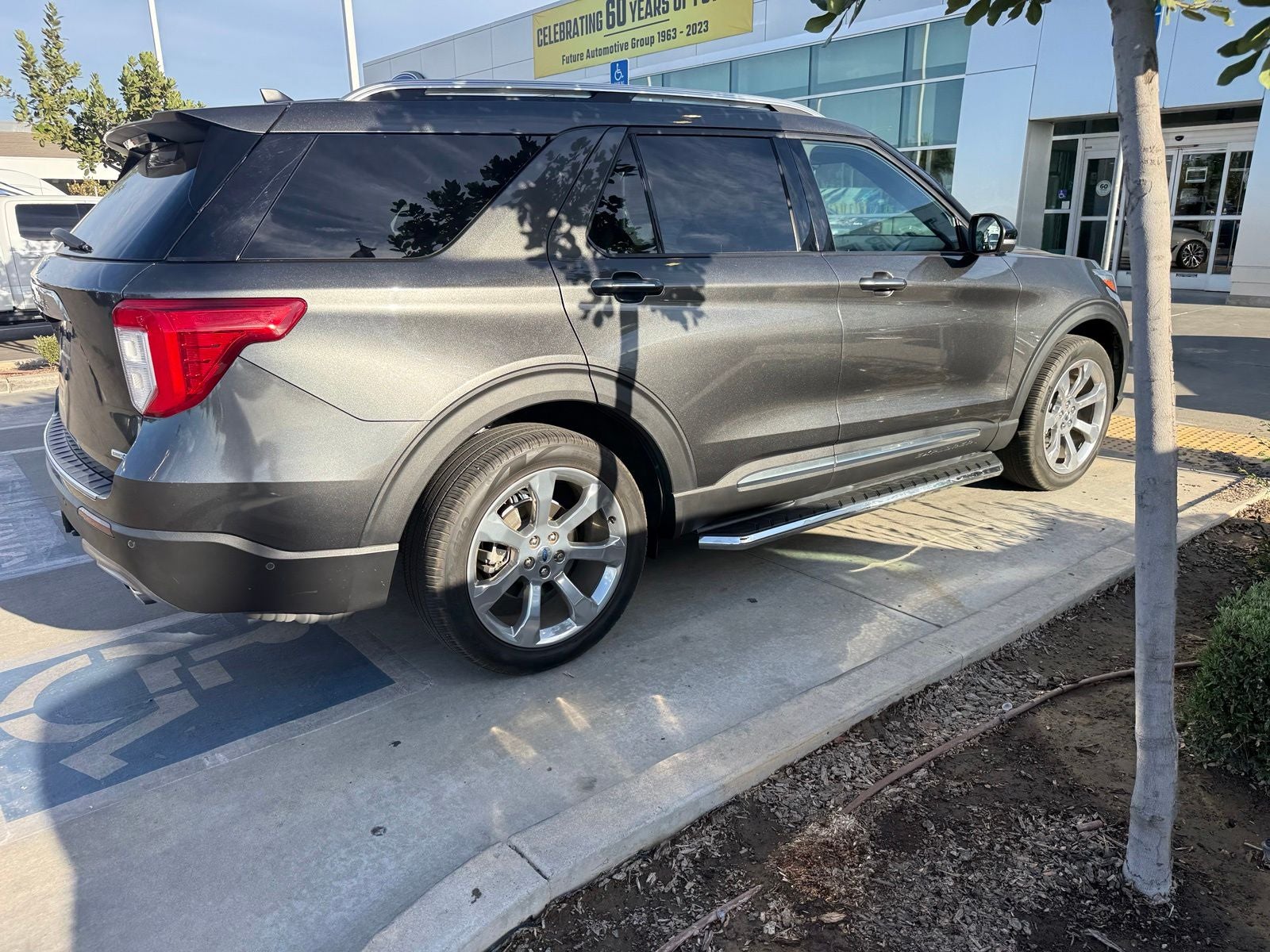 2020 Ford Explorer Platinum 4WD