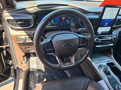 2022 Ford Explorer King Ranch 4WD w/Dual Panel Moonroof