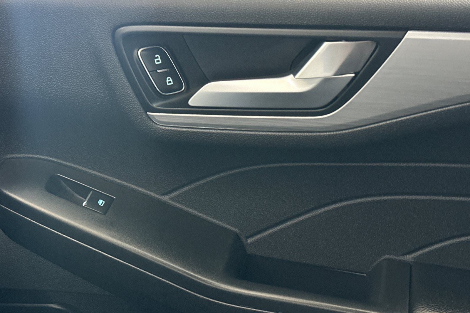 2025 Ford Escape Plug-In Hybrid Base