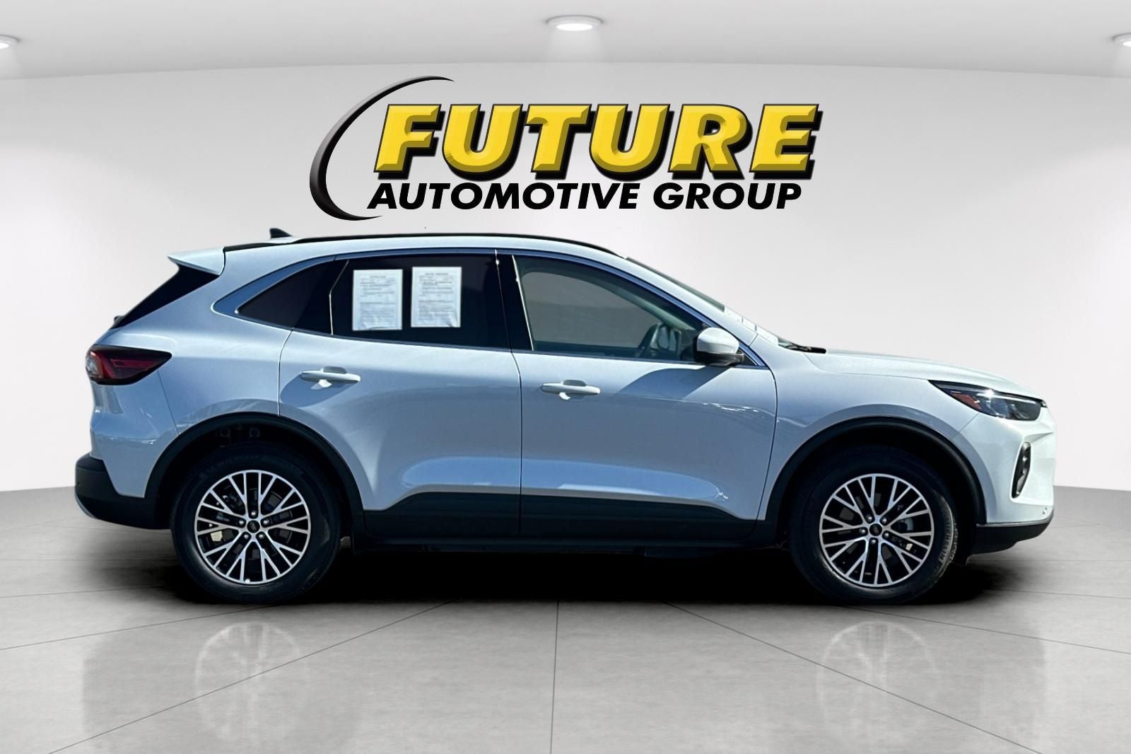 2025 Ford Escape Plug-In Hybrid Base
