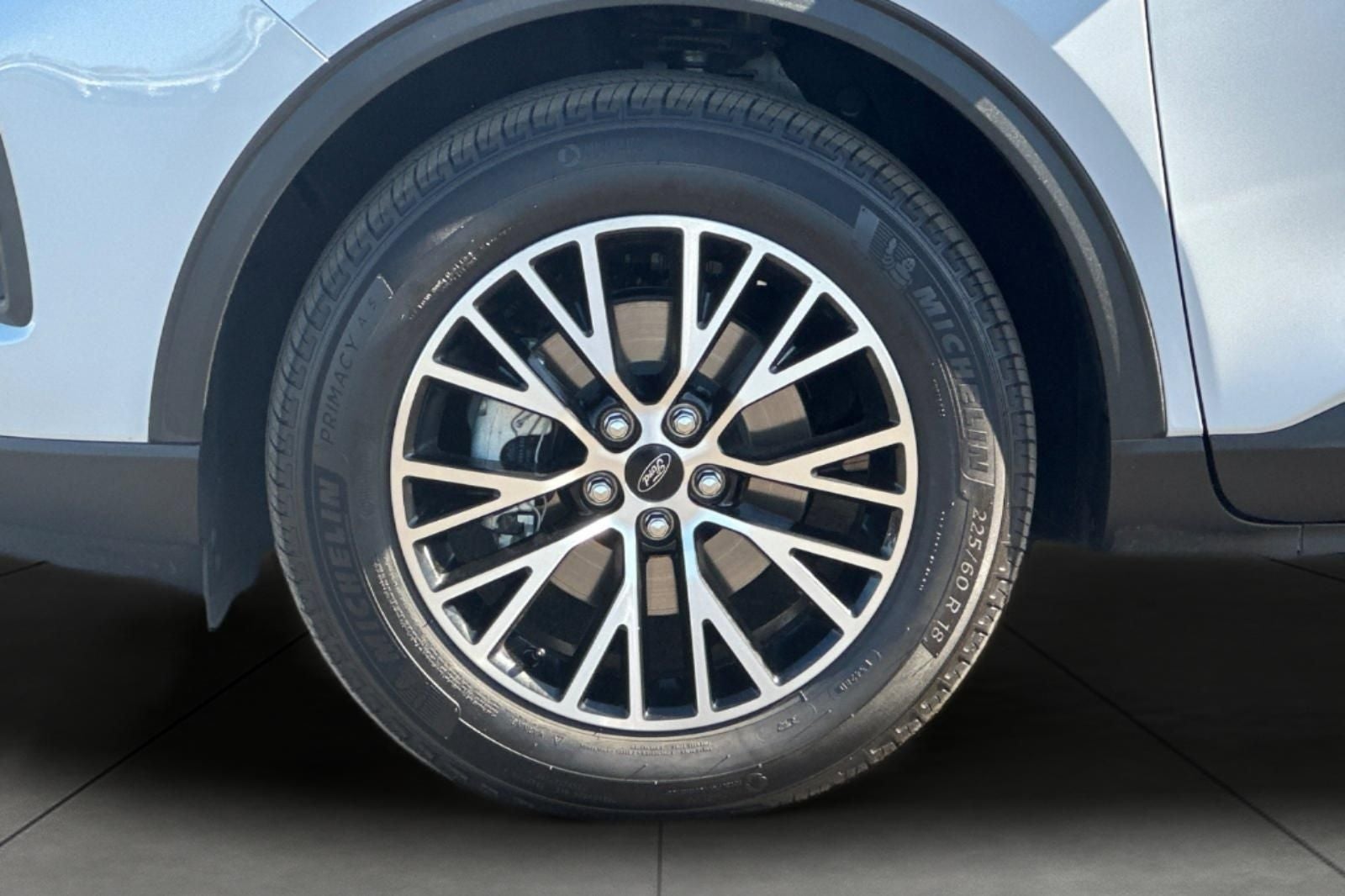 2025 Ford Escape Plug-In Hybrid Base