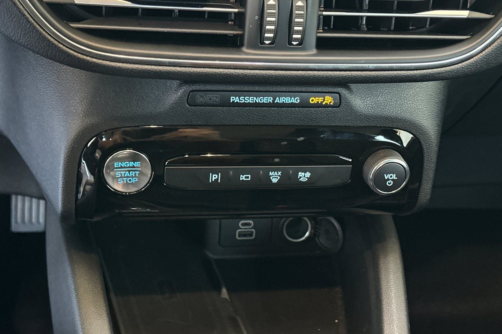 2025 Ford Escape Hybrid Platinum