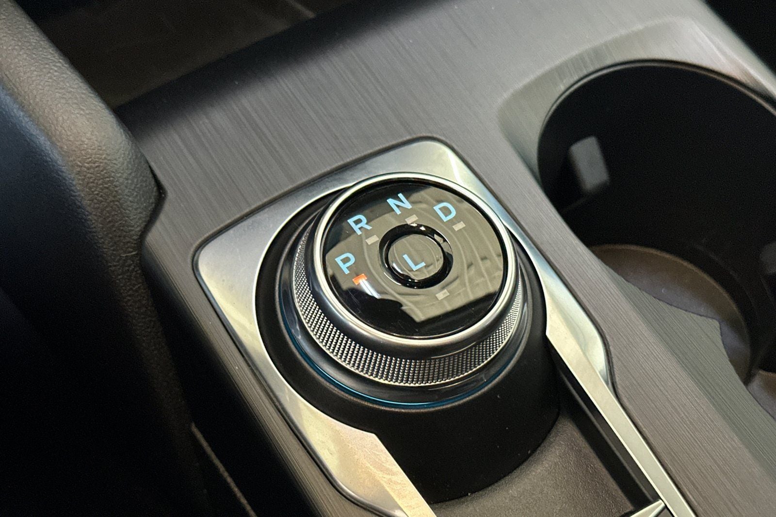 2025 Ford Escape Hybrid Platinum