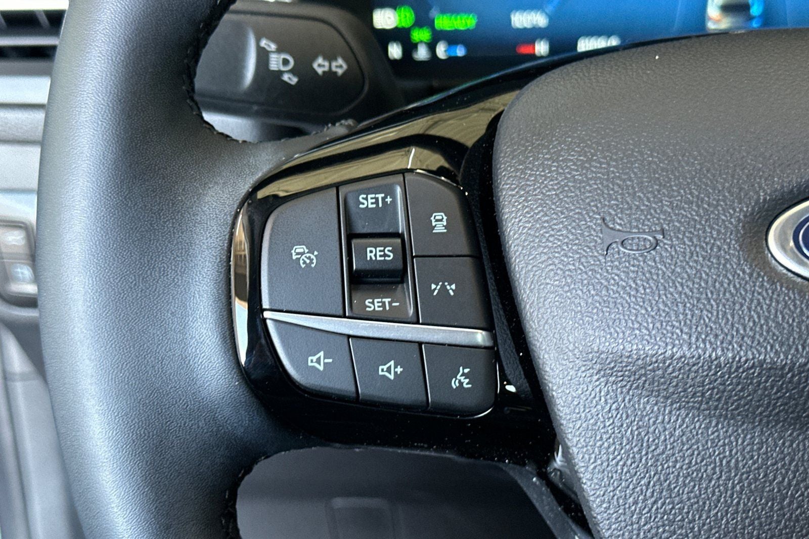 2025 Ford Escape Hybrid Platinum